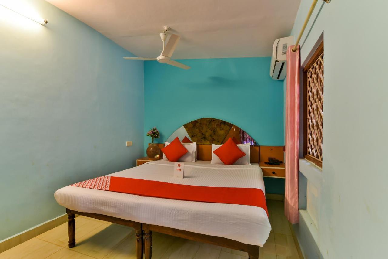 Oyo 2440 Palm Grove Hotell Vagator Eksteriør bilde