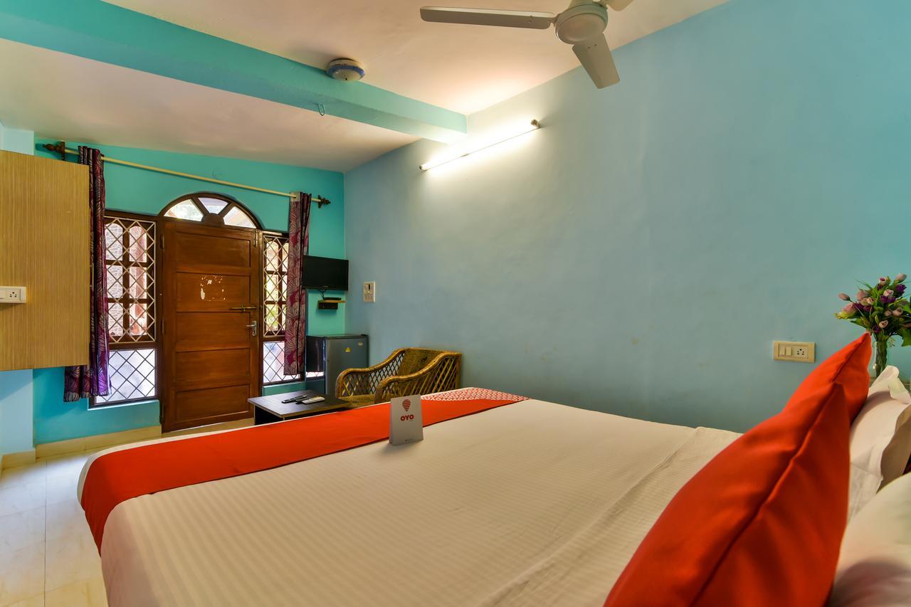 Oyo 2440 Palm Grove Hotell Vagator Eksteriør bilde
